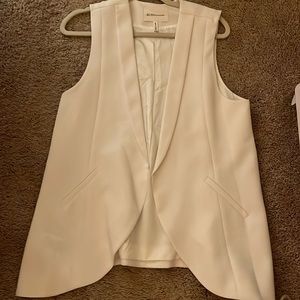 BCBGeneration woman’s white vest